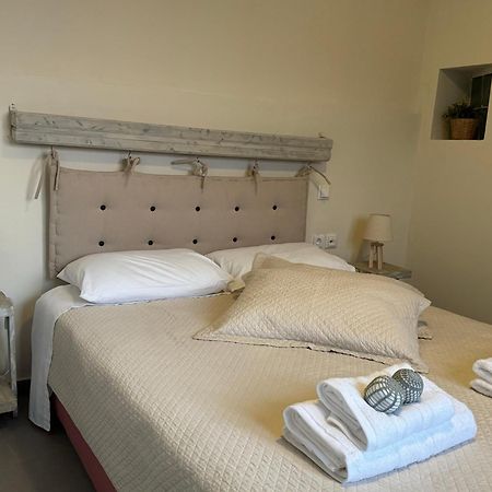 Kasteli Suite Poros Town Extérieur photo