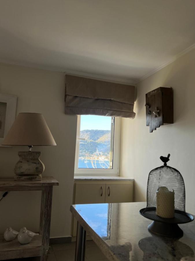 Kasteli Suite Poros Town Extérieur photo
